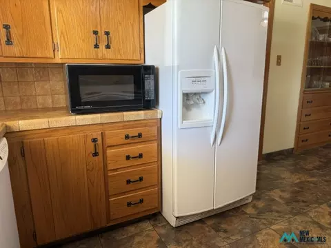 Kitchen - 2016 Axtell St, Clovis, NM 88101 photo 4 of 5