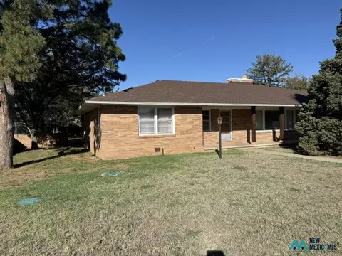 Exterior - 2016 Axtell St, Clovis, NM 88101 photo 1 of 13
