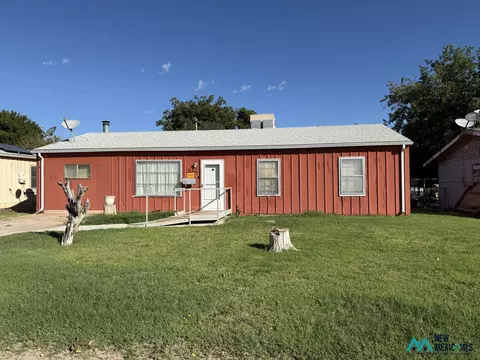 1820 W Runyan Ave, Artesia, NM 88210