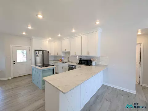 Kitchen - 3910 Don January Ave, Clovis, NM 88101 photo 8 of 13