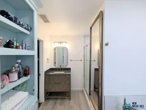 Bath - 3910 Don January Ave, Clovis, NM 88101 photo 5 of 7