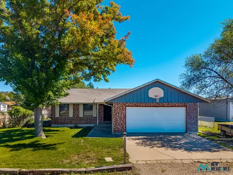 221 Castlegate, Raton, NM 87740