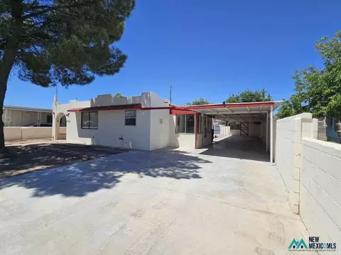 3122 S 9th St, Deming, NM 88030