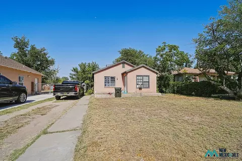 707 Alameda St N, Carlsbad, NM 88220