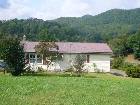 273 Crestview Hts, Sylva, NC 28779 photo 1