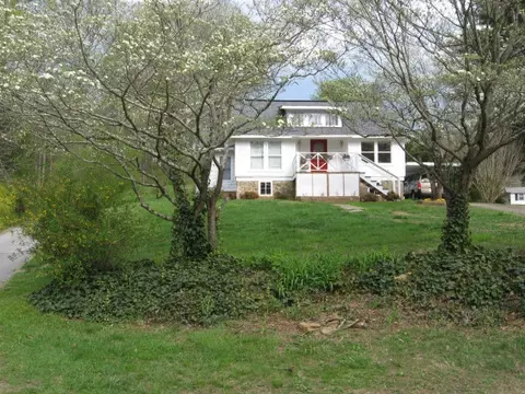 46 Poplar Dr, Sylva, NC 28779 photo 1