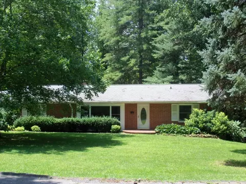 211 Second Ave, Sylva, NC 28779 photo 1
