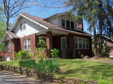 168 Ridgeway St, Sylva, NC 28779 photo 1