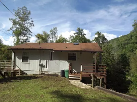 8 Hyacinth Ln, Sylva, NC 28779 photo 1