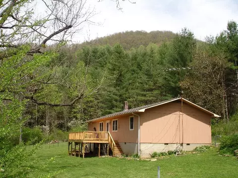 219 Cherry Cv, Cullowhee, NC 28723 photo 1