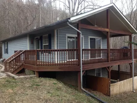 148 Oleander, Sylva, NC 28779 photo 1