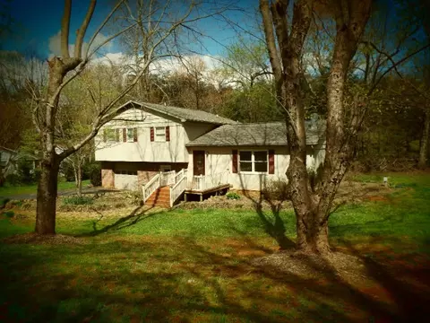 73 Clipper Hl, Sylva, NC 28779 photo 1