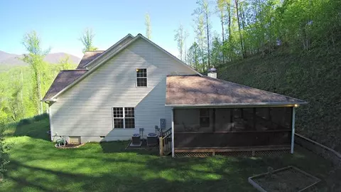 59 Woodfin Rd, Sylva, NC 28779 photo 4