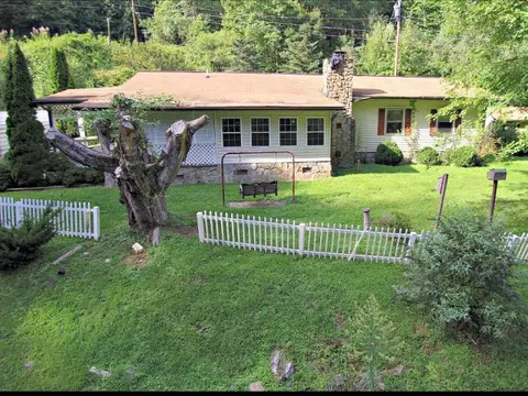 1722 Buff Creek Rd, Sylva, NC 28779 photo 1