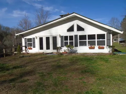 715 Levi Mathis Rd, Whittier, NC 28789 photo 1