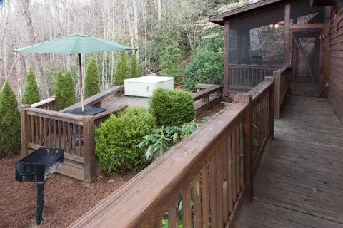 206 Jade Rd, Sylva, NC 28779 photo 3