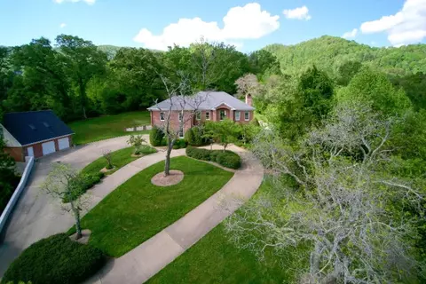 556 Falls Cir, Sylva, NC 28779 photo 5