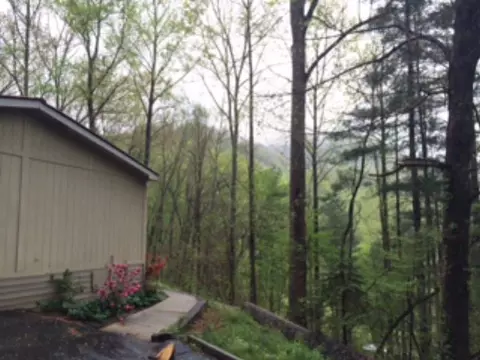148 Knotty Oak Dr, Sylva, NC 28779 photo 3