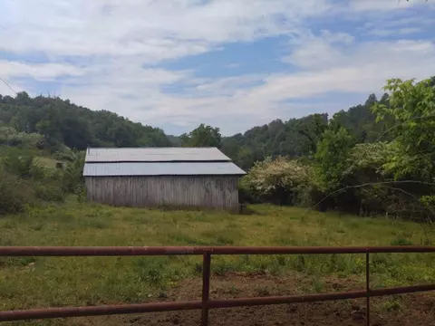 374 Roy Tritt Rd, Cullowhee, NC 28723 photo 2