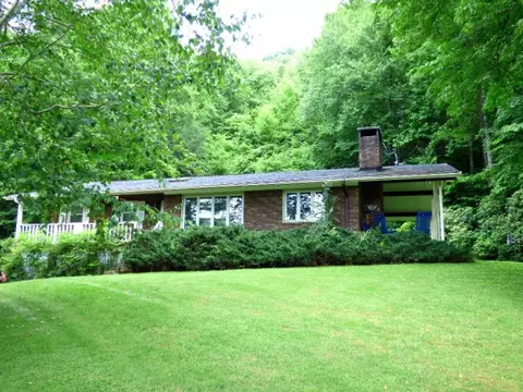 182 Airy Ln, Sylva, NC 28779 photo 1