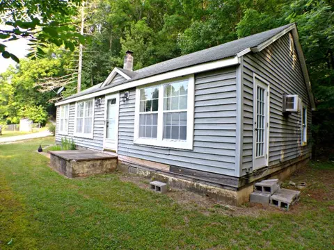 411 E Fork Rd, Sylva, NC 28779 photo 2
