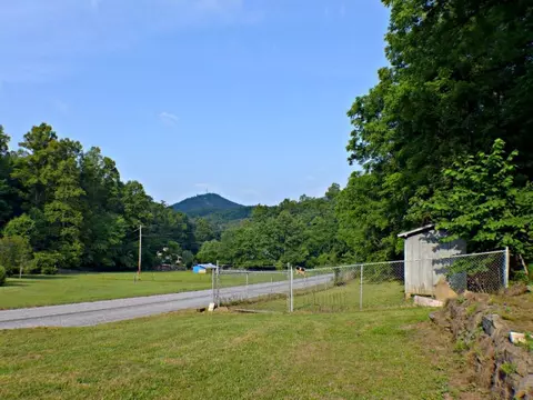 411 E Fork Rd, Sylva, NC 28779 photo 12