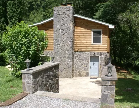 102 Mayflower Ln, Sylva, NC 28779 photo 38