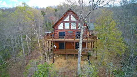 81 Quarry Rdg, Sylva, NC 28779 photo 1