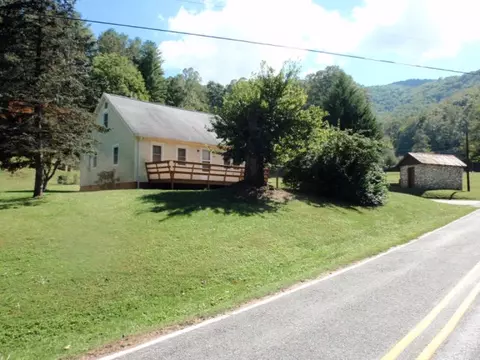 2297 E Fork Rd, Sylva, NC 28779 photo 2