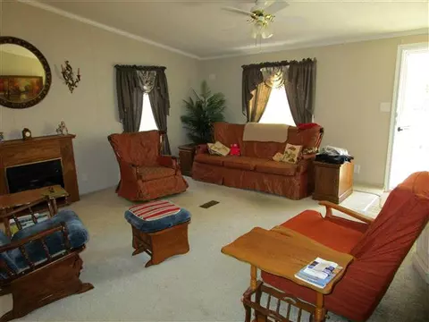 557 Clyde Downs Rd, Franklin, NC 28734 photo 2