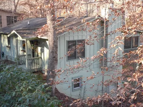 73 Crescent Ridge Dr, Franklin, NC 28734 photo 1