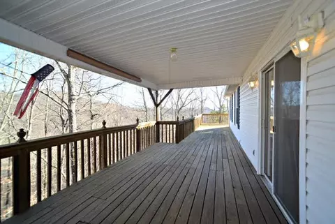 68 Hosta Dr, Sylva, NC 28779 photo 5