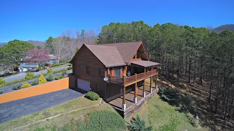 134 Appleton Dr, Sylva, NC 28779 photo 2