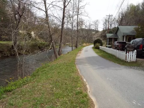 92 E Hemlock St, Dillsboro, NC 28725 photo 16