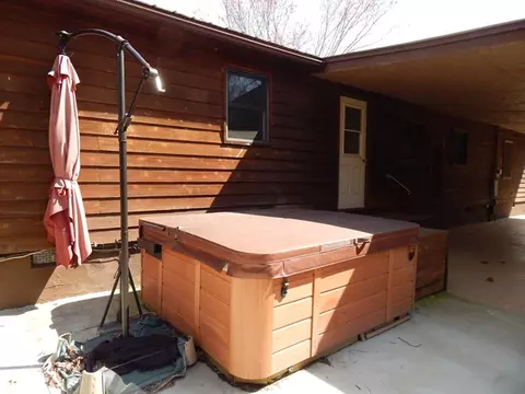 723 Lyle Downs Rd, Franklin, NC 28734 photo 3