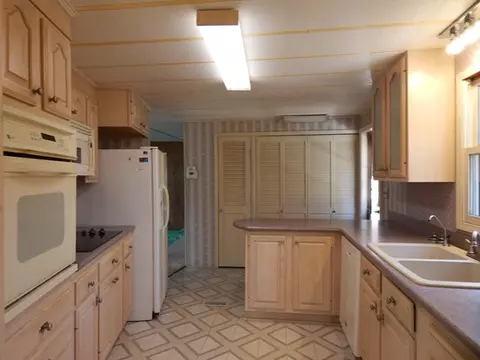 723 Lyle Downs Rd, Franklin, NC 28734 photo 12