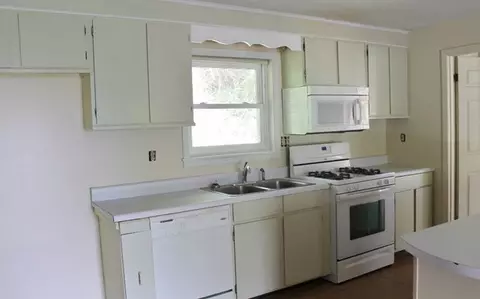 327 Mountain View Rd, Sylva, NC 28779 photo 8