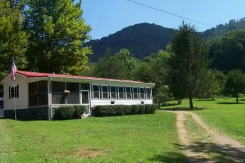 156 Ruby Ln, Franklin, NC 28734 photo 1