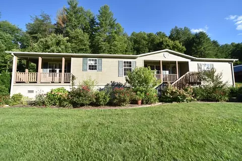 60 Beech Tree Rd, Whittier, NC 28789 photo 2