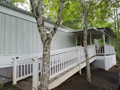 341 Camelot Estates Rd, Franklin, NC 28734 photo 2