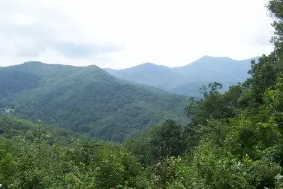 1212 Safari Dr, Sylva, NC 28779 photo 2