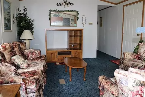 386 Noah Gibson Rd, Franklin, NC 28734 photo 2