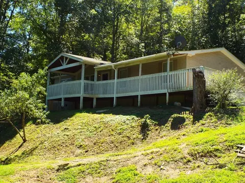 1202 Beck Branch Rd, Whittier, NC 28789 photo 1