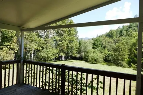 1303 Nickajack Rd, Franklin, NC 28734 photo 16