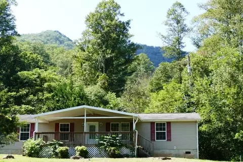 1303 Nickajack Rd, Franklin, NC 28734 photo 7