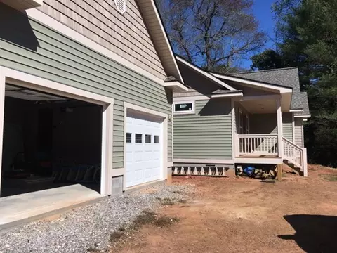 696 Old Settlement, Sylva, NC 28779 photo 4