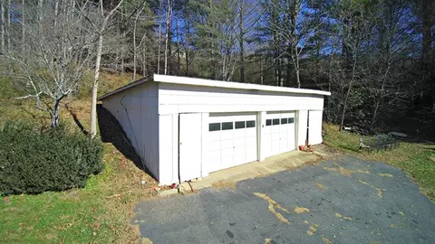 39 Falls Cir, Sylva, NC 28779 photo 7