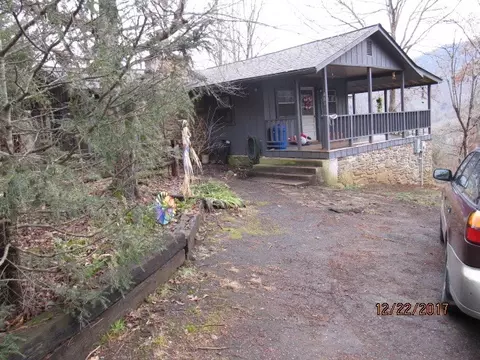 461 Timbuktu Rd, Sylva, NC 28779 photo 4