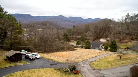 52 Pinnacle View Rd, Sylva, NC 28779 photo 4
