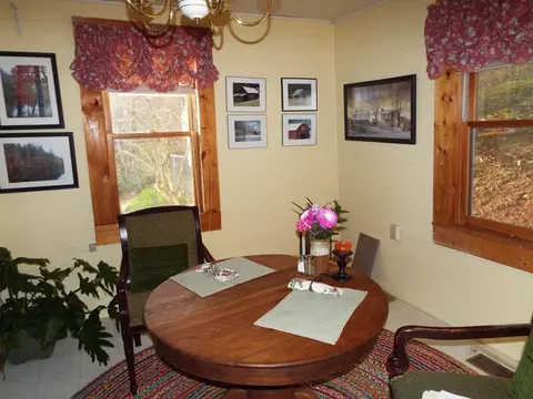 29 Regal Ave, Sylva, NC 28779 photo 3